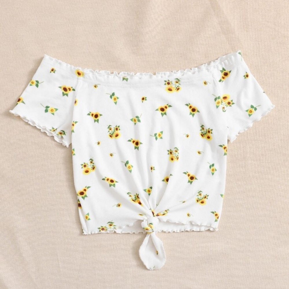 Sunflower print knot crop top